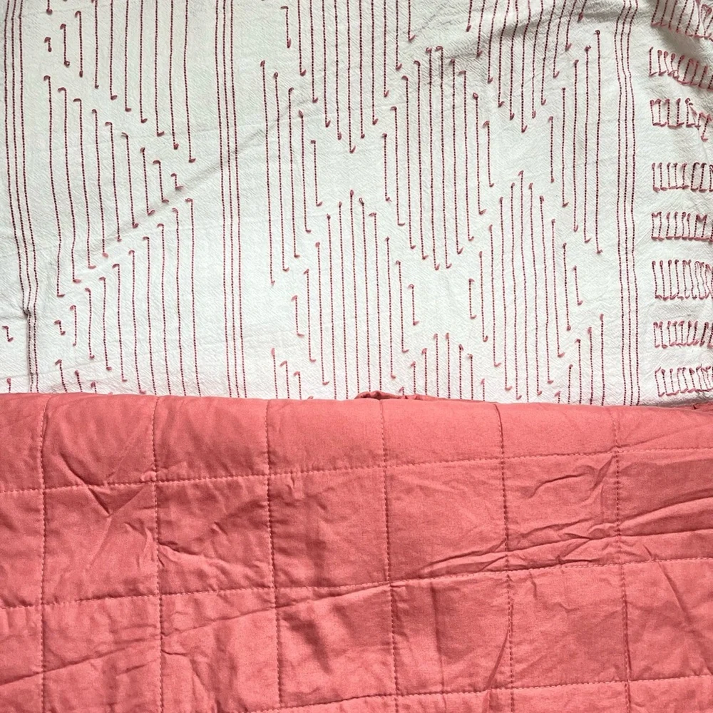 NWOT Faded Rose Quilt
